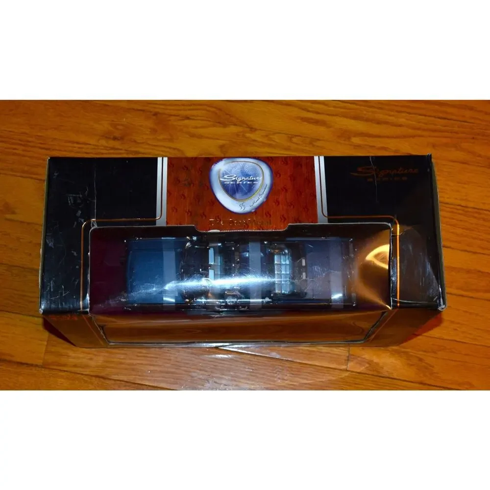 Vtg 1961 LINCOLN X-100 KENNEDY CAR 24k Plated Coin 1:24 Die Cast New/Old Stock